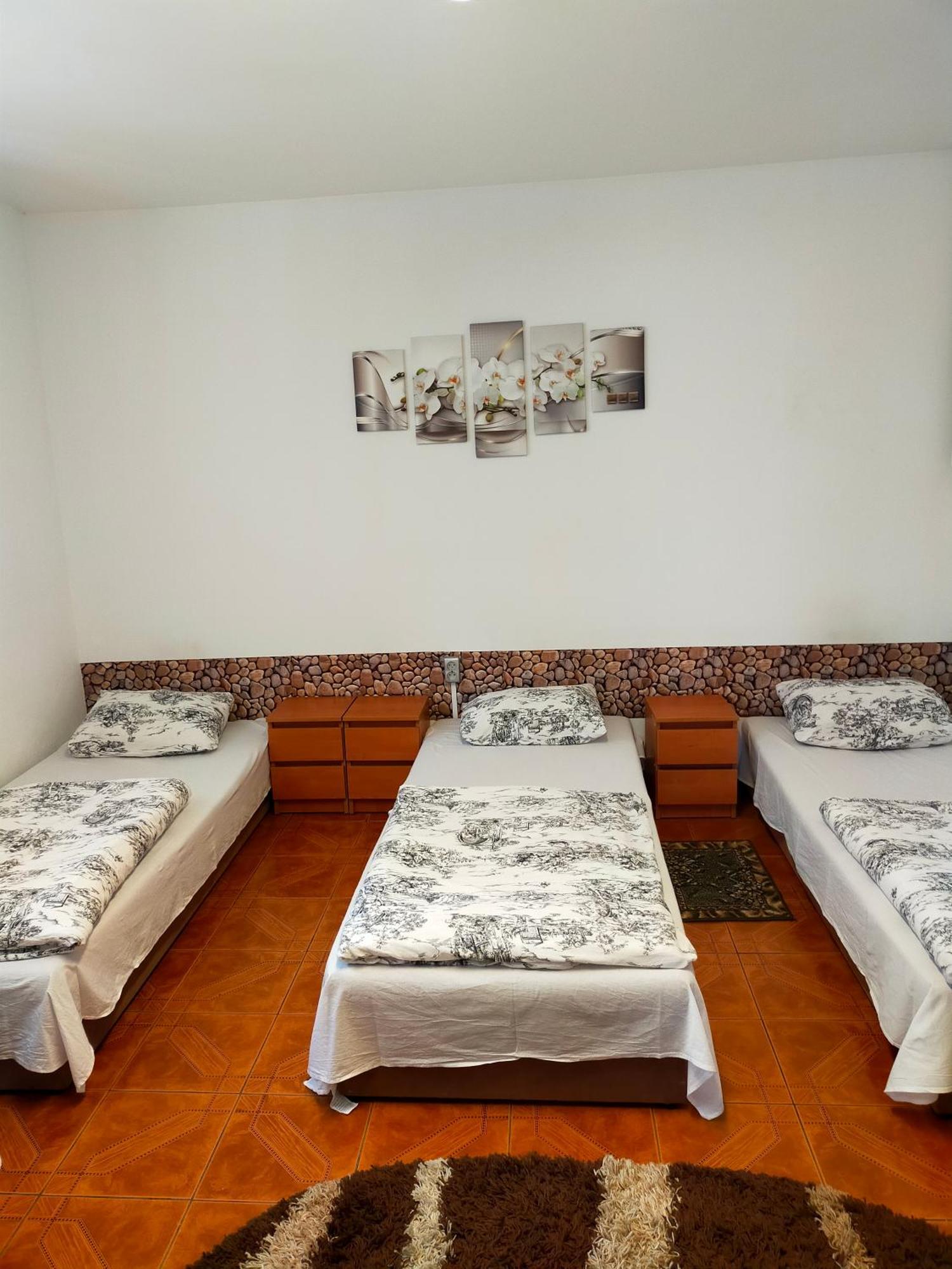 Hostel Madeira Gdansk Exterior photo
