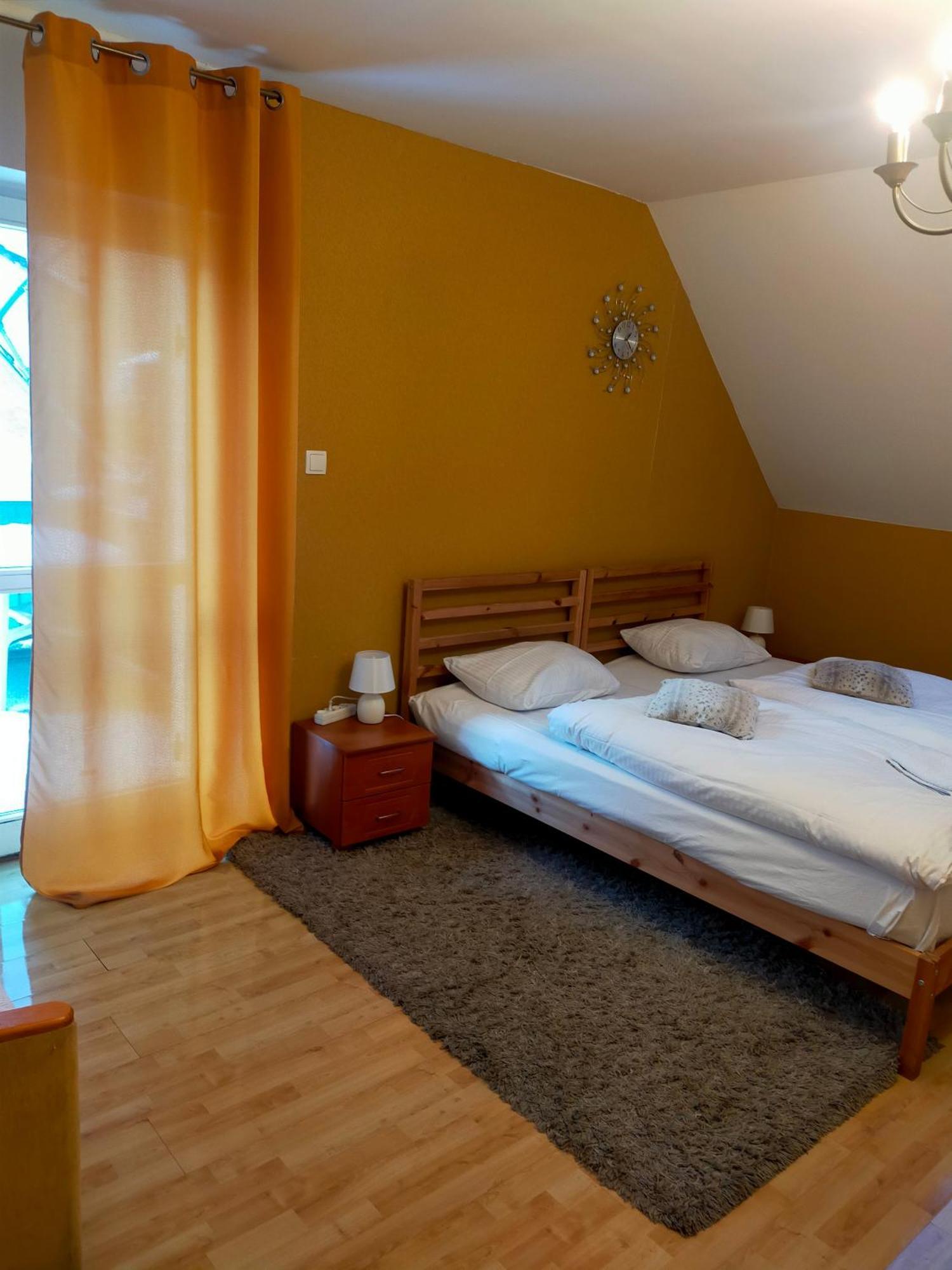 Hostel Madeira Gdansk Exterior photo