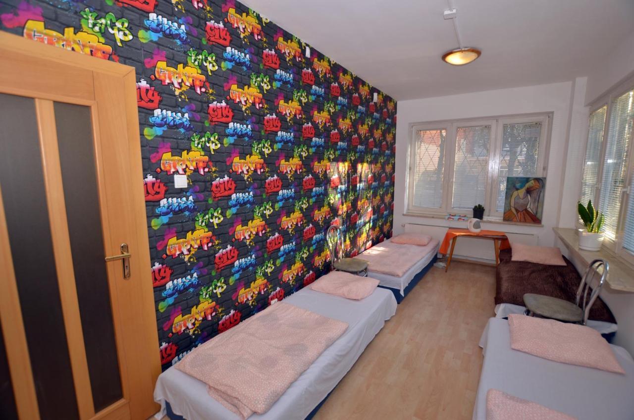 Hostel Madeira Gdansk Exterior photo